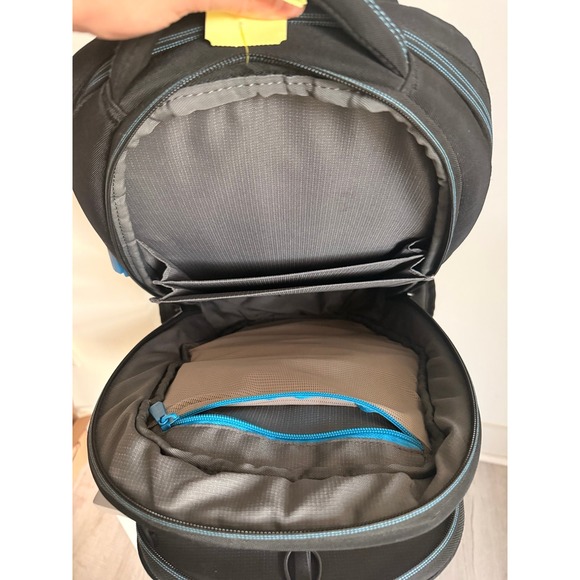 Alienware Vindicator 2.0‎ gaming backpack blue black - Picture 9 of 12